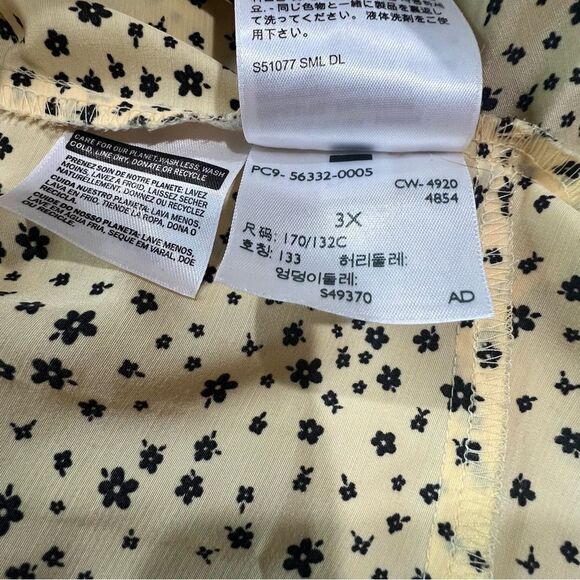 Levi’s Top - Picture 7 of 7